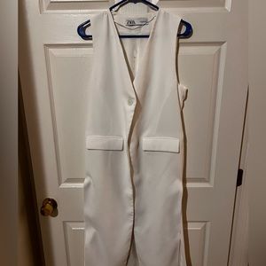 Zara women vest , size M, white color